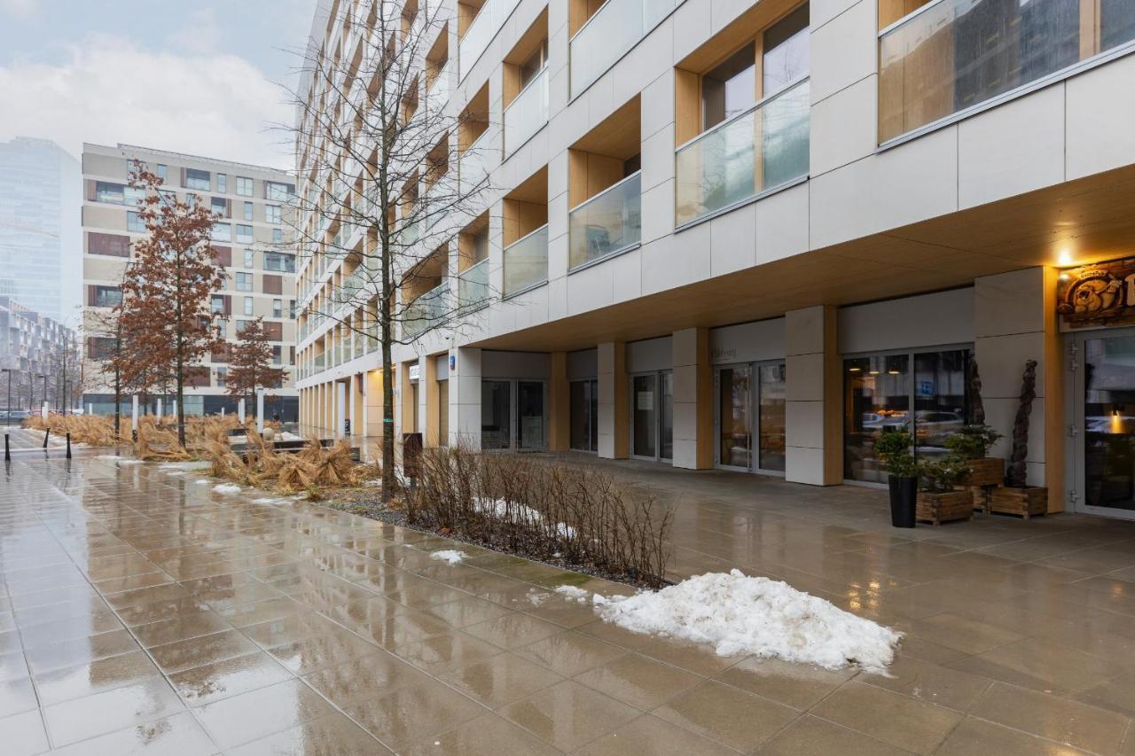 Cozy Apartments With Parking In The 19Th District By Noclegi Renters Varsóvia Exterior foto