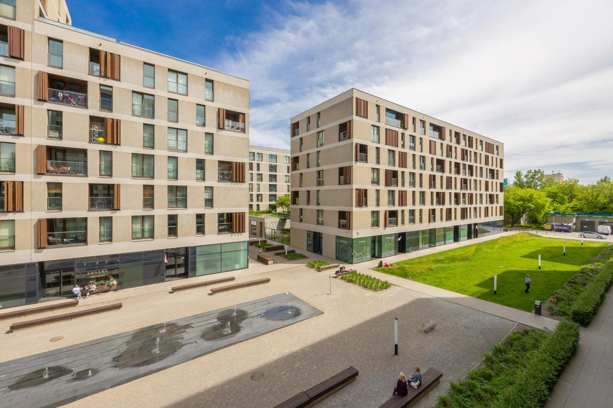 Cozy Apartments With Parking In The 19Th District By Noclegi Renters Varsóvia Exterior foto